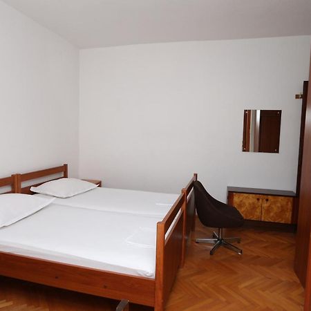 Dinka Guesthouse Makarska Bagian luar foto
