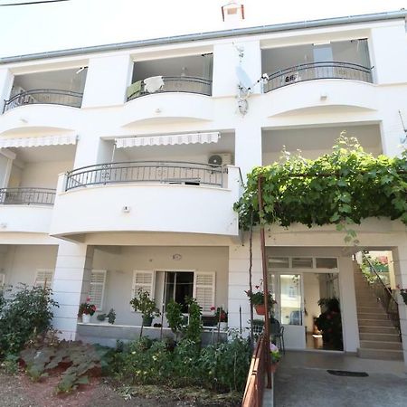 Dinka Guesthouse Makarska Bagian luar foto