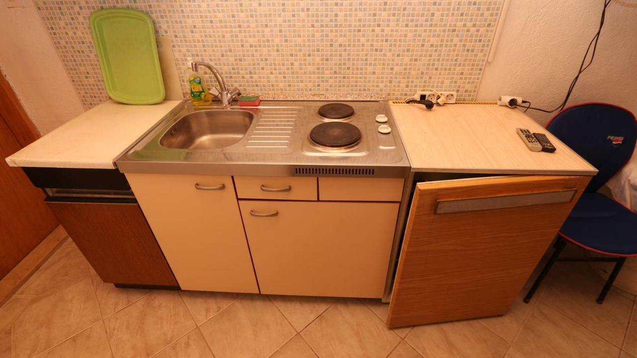 Dinka Guesthouse Makarska Bagian luar foto
