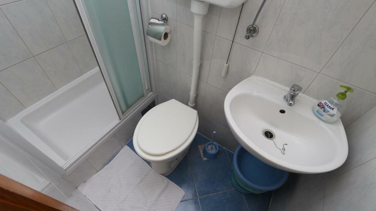 Dinka Guesthouse Makarska Bagian luar foto