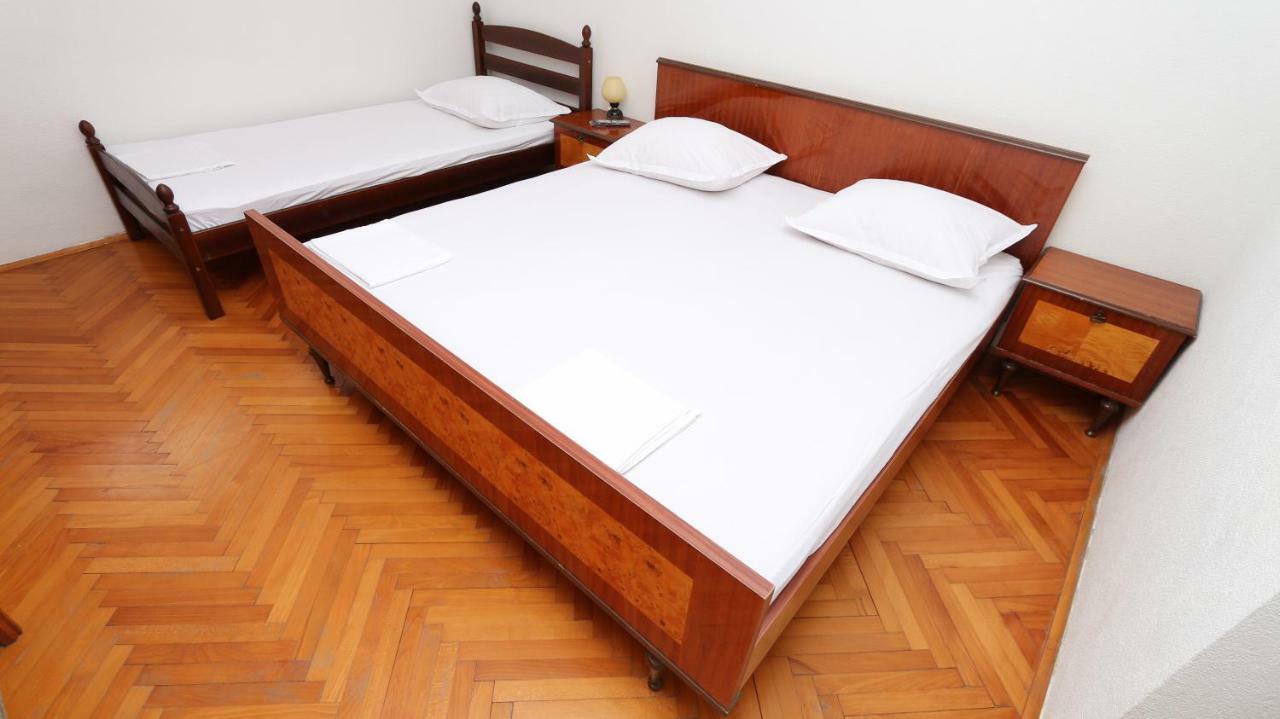 Dinka Guesthouse Makarska Bagian luar foto