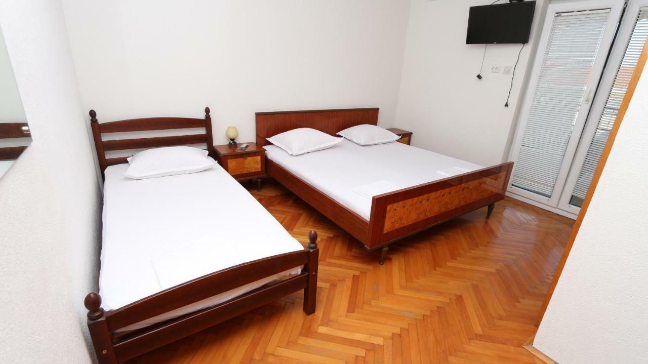 Dinka Guesthouse Makarska Bagian luar foto