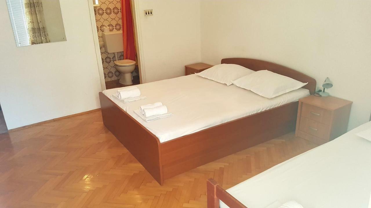 Dinka Guesthouse Makarska Bagian luar foto
