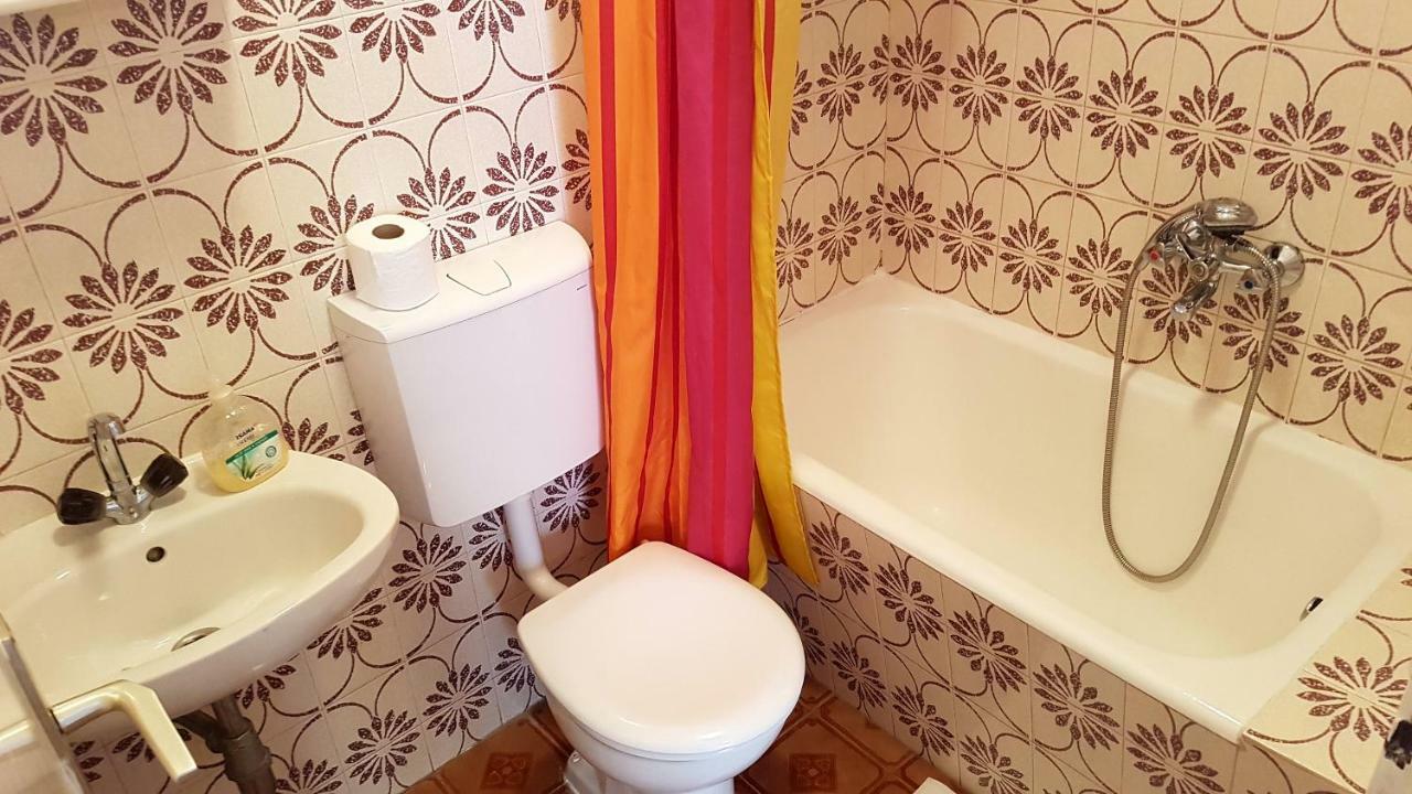 Dinka Guesthouse Makarska Bagian luar foto
